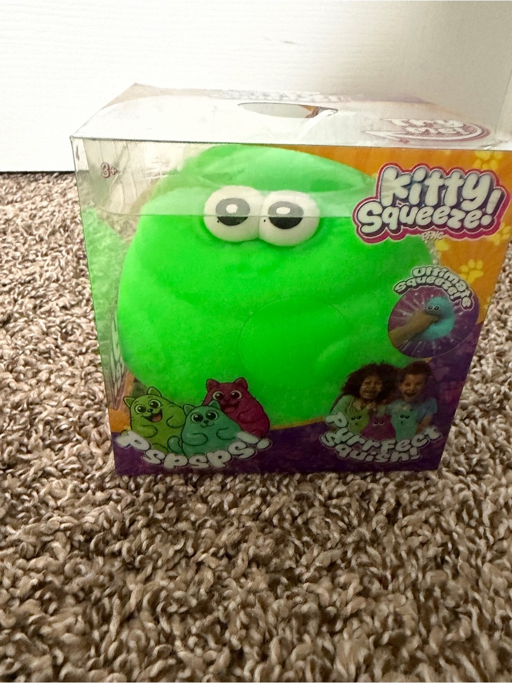 Squeeze Kitty Squeeze squishy fidget toy - green